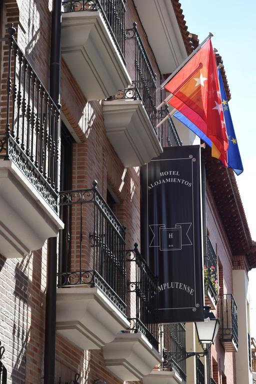 Hotel Complutense อัลกาลาเดเอนาเรส ภายนอก รูปภาพ